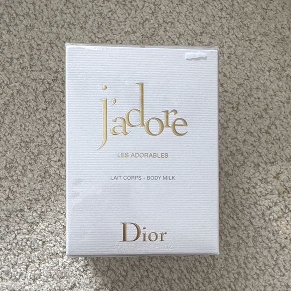 Dior J´adore Les Adorables Body Milk in White and Gold